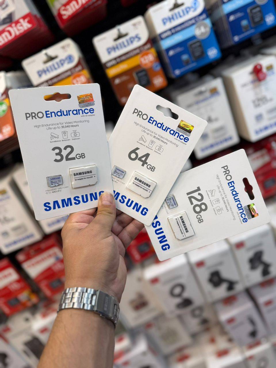 کارت حافظه microSDXC سامسونگ مدل PRO Endurance کلاس 10 استاندارد UHS-I U1 سرعت 100MBps ظرفیت 64